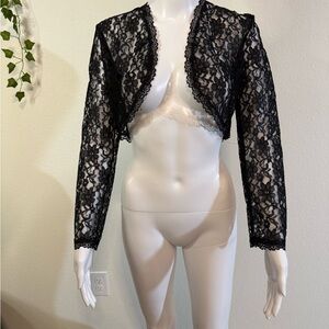 Elegant Crochet black cropped shrug or Lace Bolero Jacket NWT